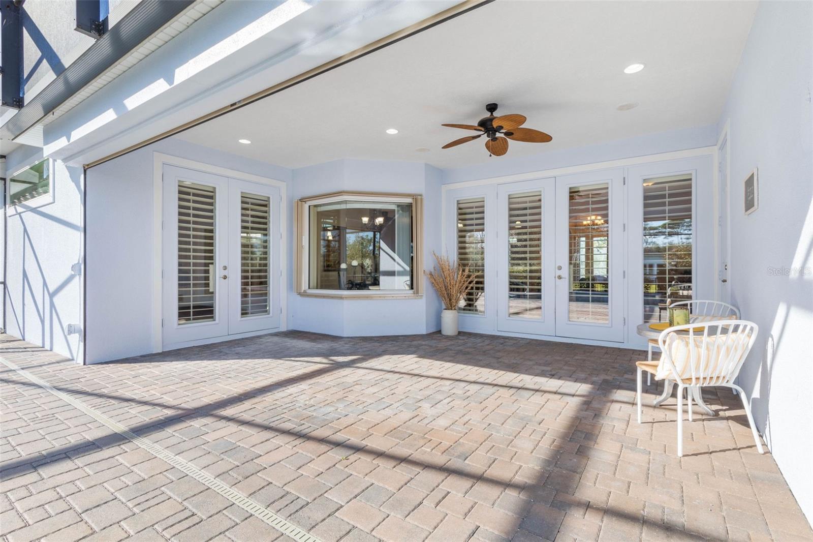 155 HERON DR — photo 54
