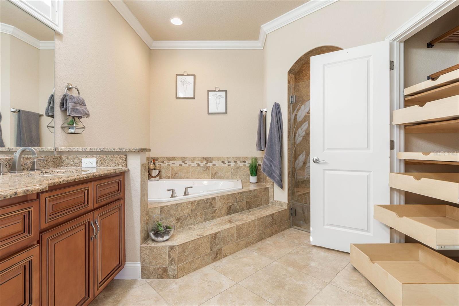 155 HERON DR — photo 35