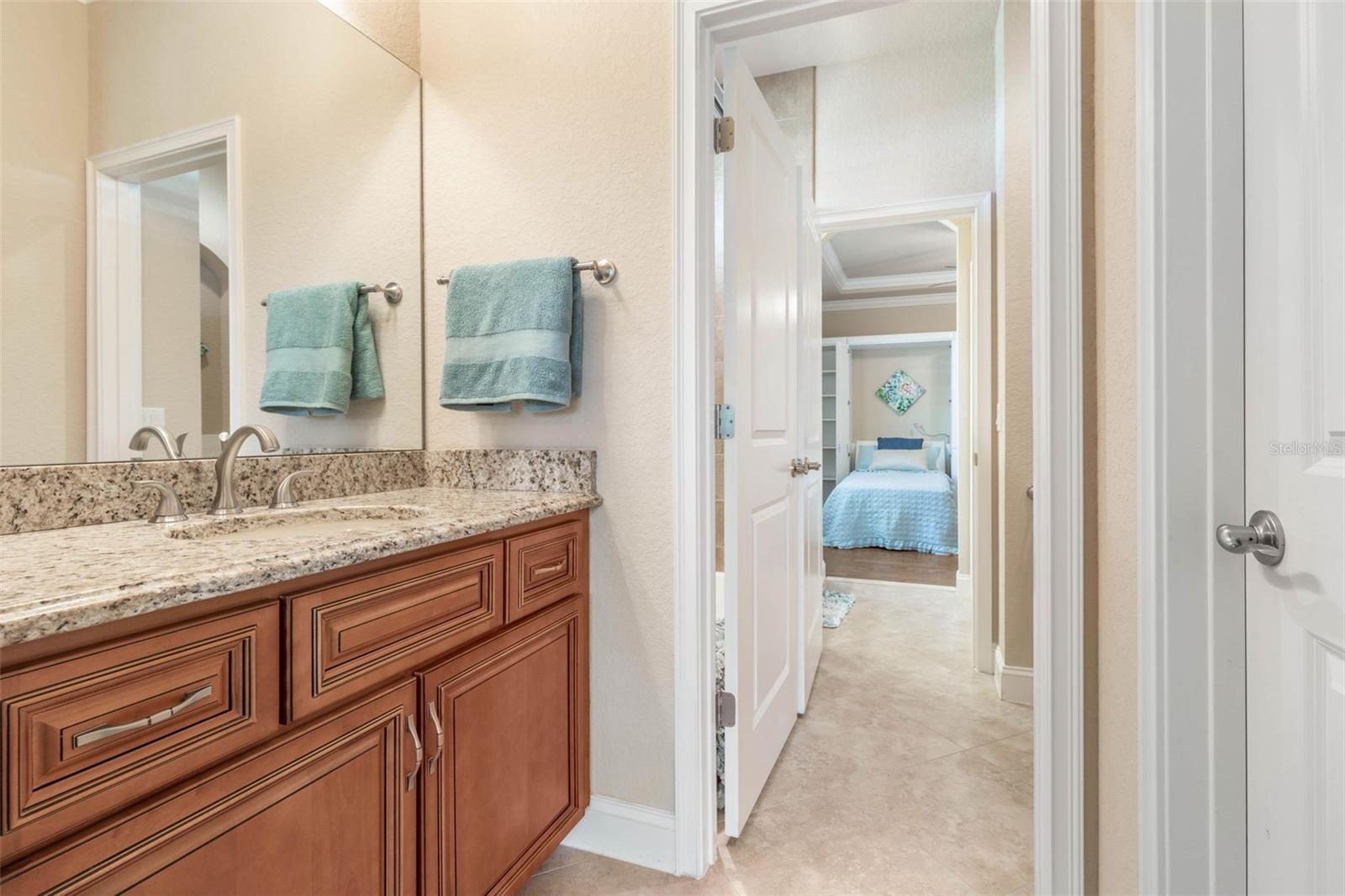 155 HERON DR — photo 42