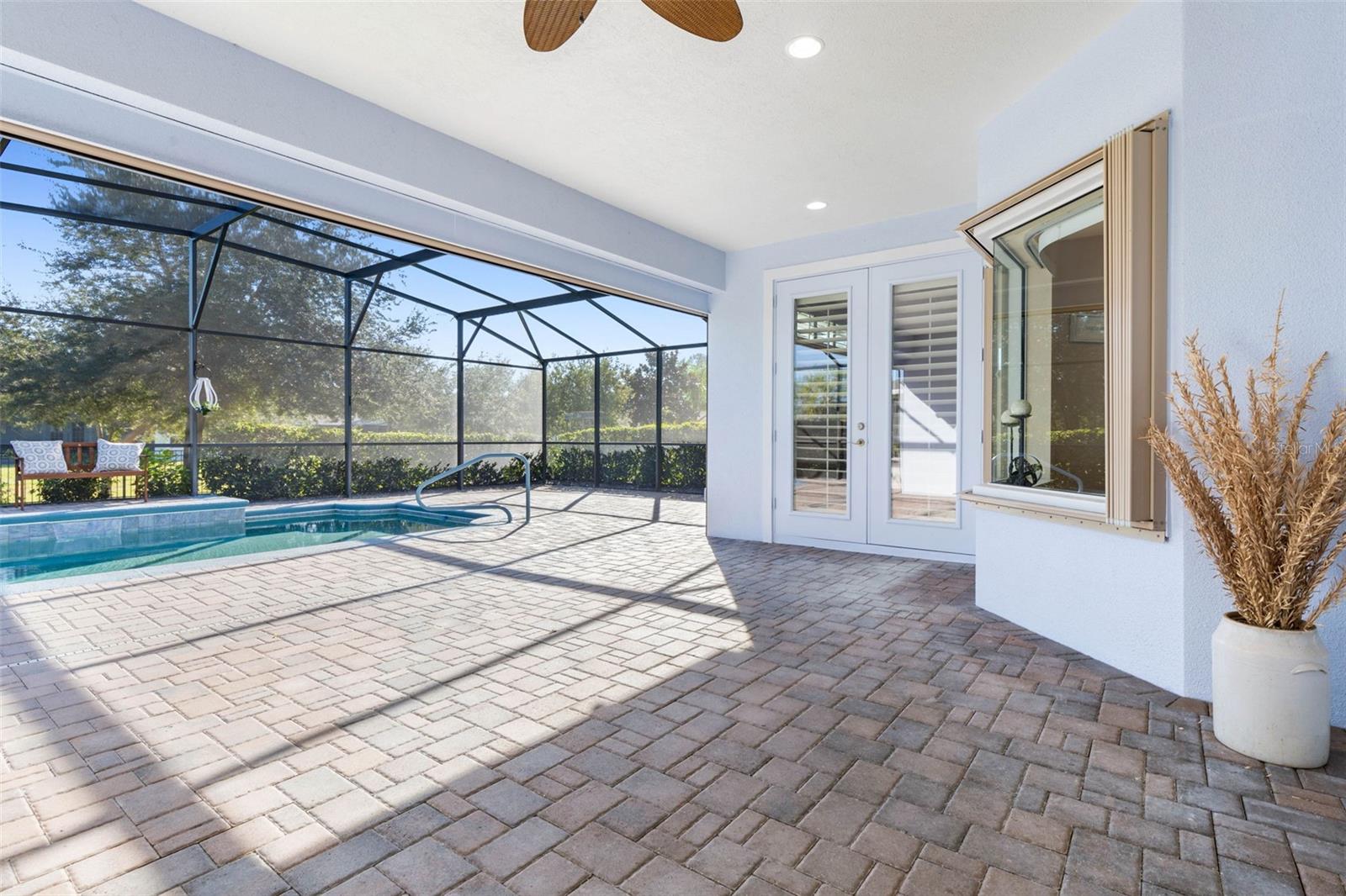 155 HERON DR — photo 53