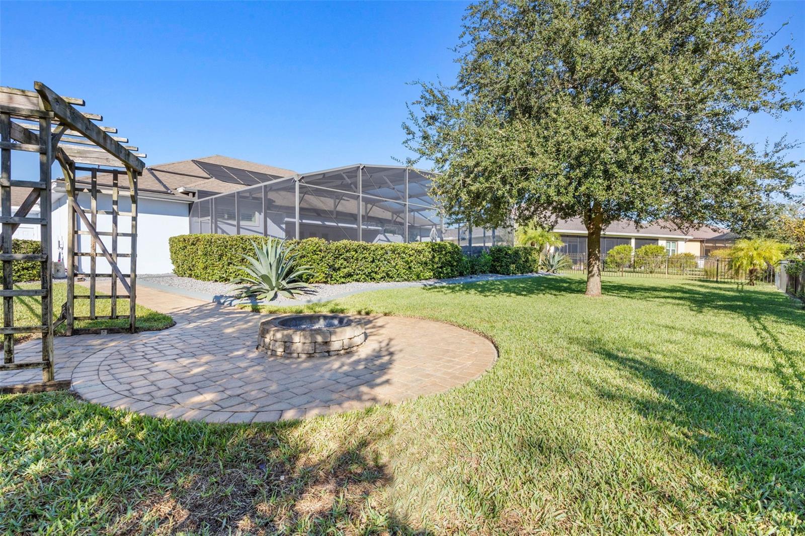 155 HERON DR — photo 56