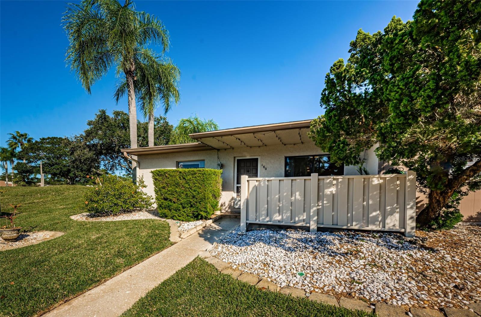 180 INGRID PL — photo 4