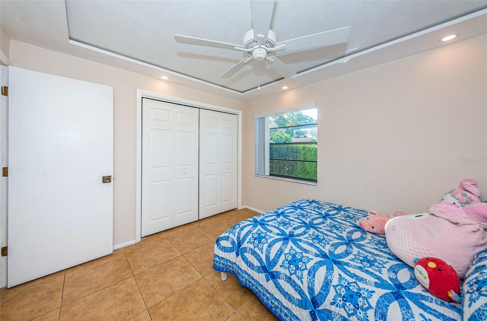 180 INGRID PL — photo 32