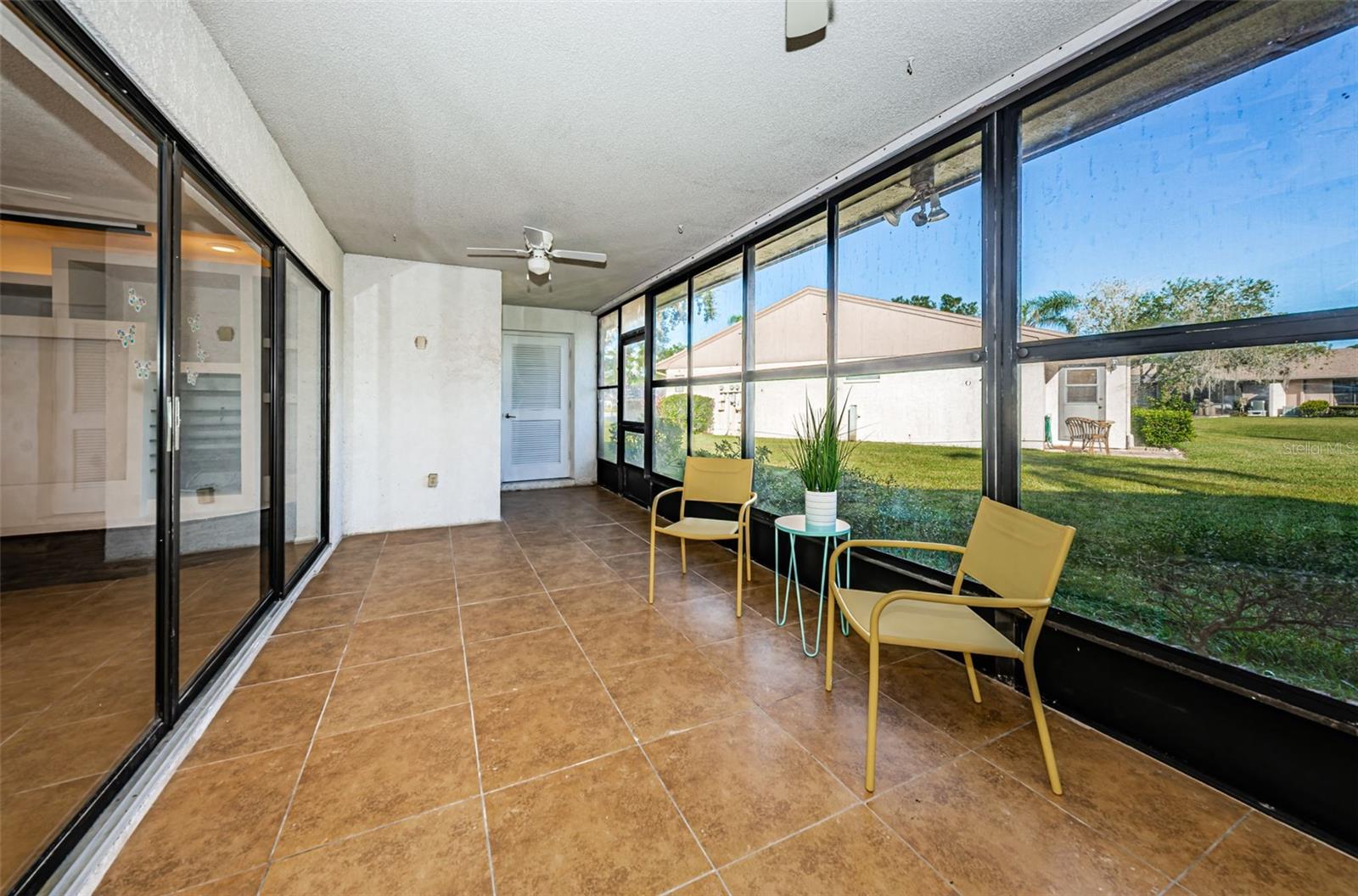 180 INGRID PL — photo 37