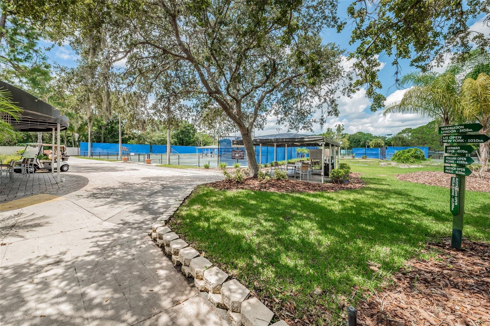 180 INGRID PL — photo 77