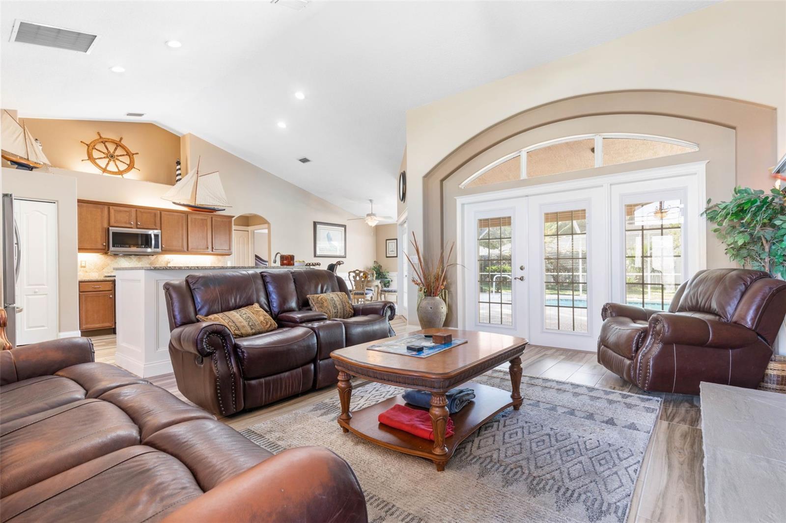 46 WOODWARD LN — photo 9