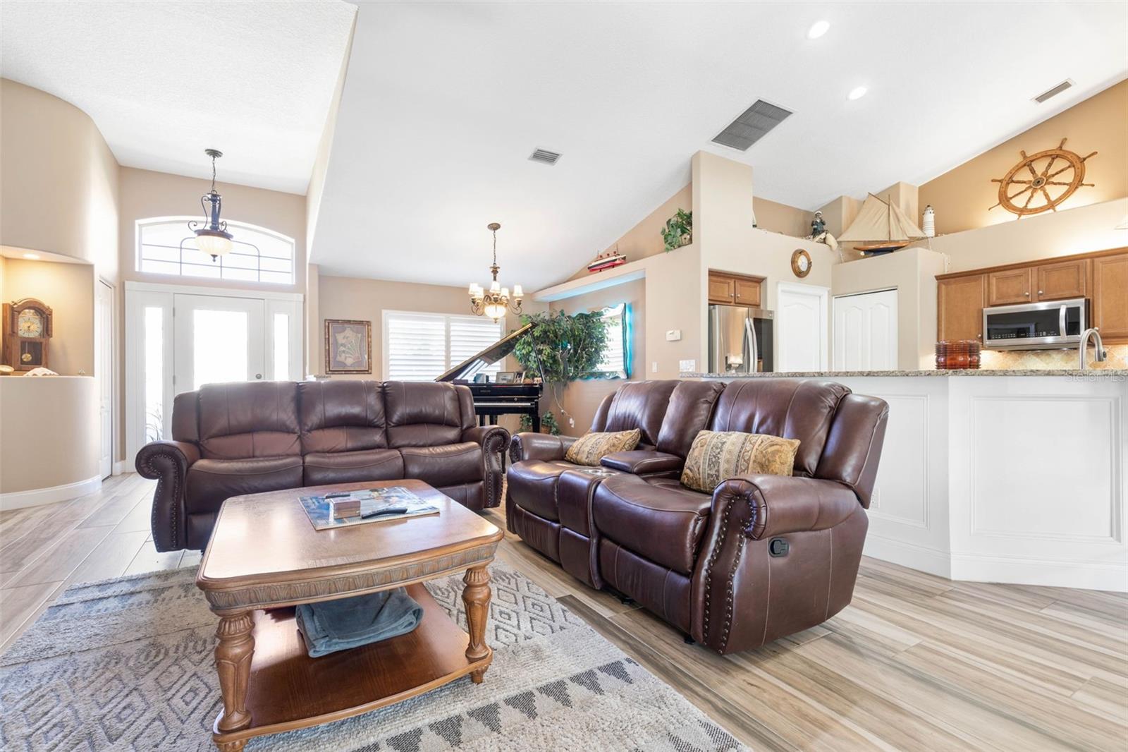 46 WOODWARD LN — photo 10