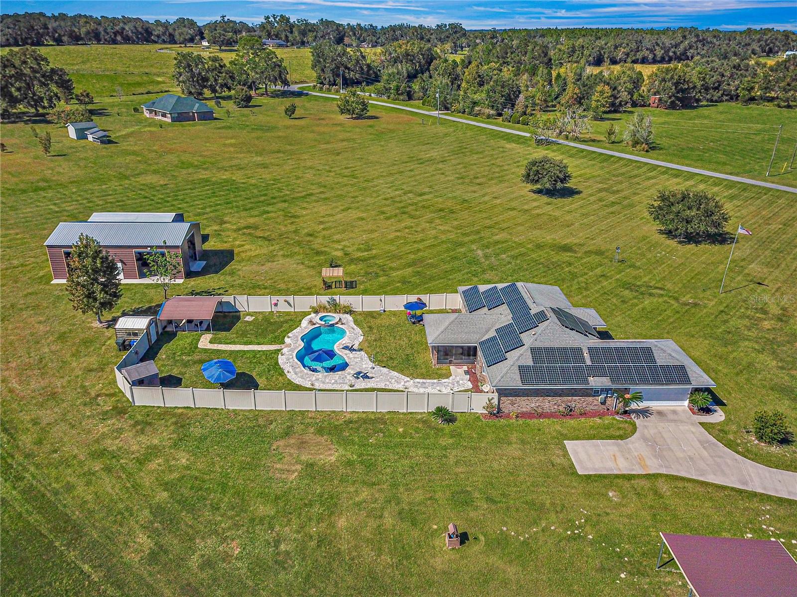 282 SW BREEZY DRIVE — photo 3
