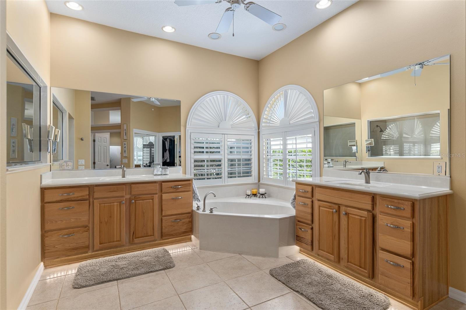 3051 SW 41ST PL — photo 34