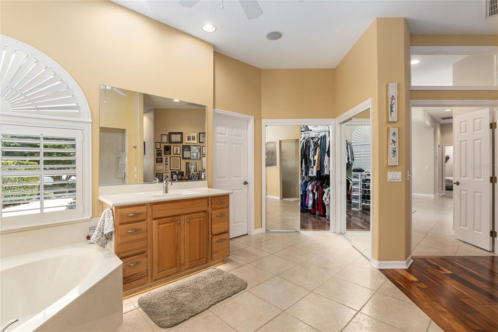 3051 SW 41ST PL — photo 37