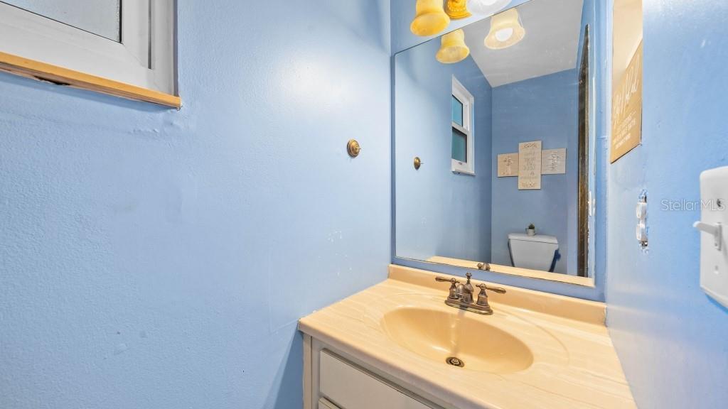 2907 W TRILBY AVE — photo 8