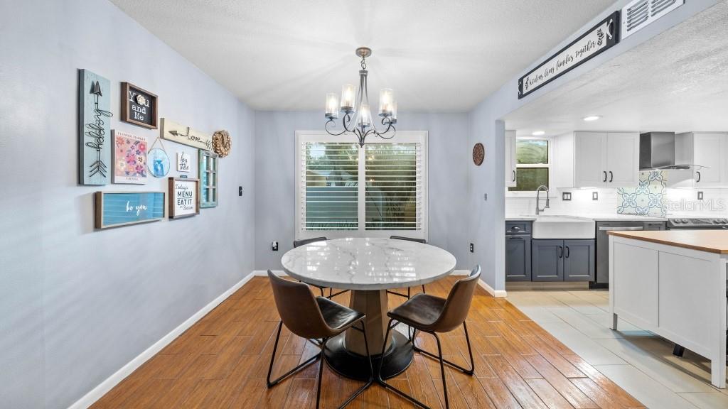 2907 W TRILBY AVE — photo 13