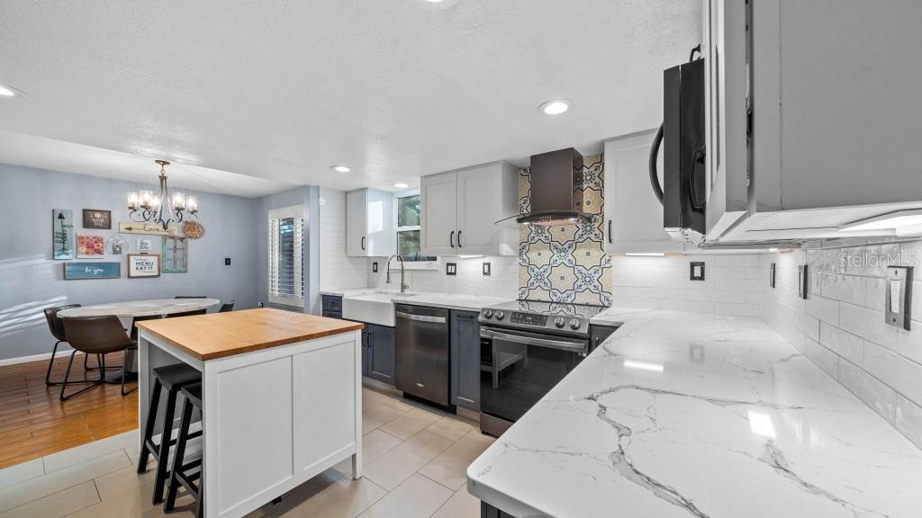 2907 W TRILBY AVE — photo 16
