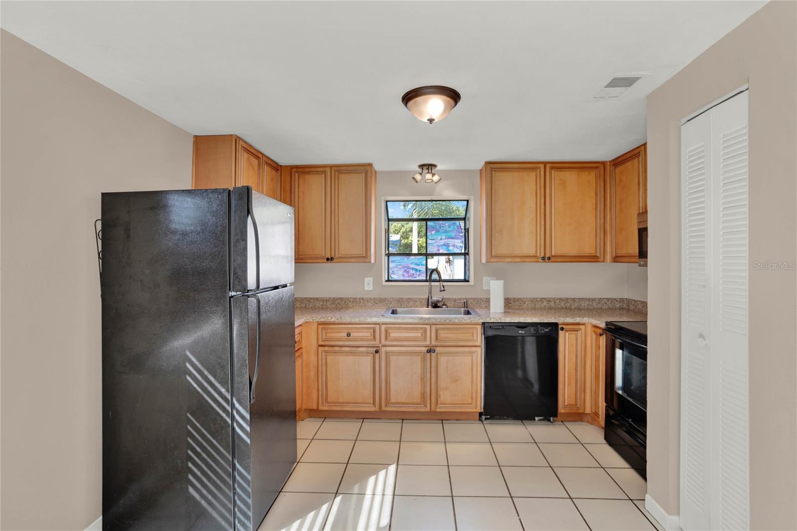 8201 DOWNFIELD LN — photo 5