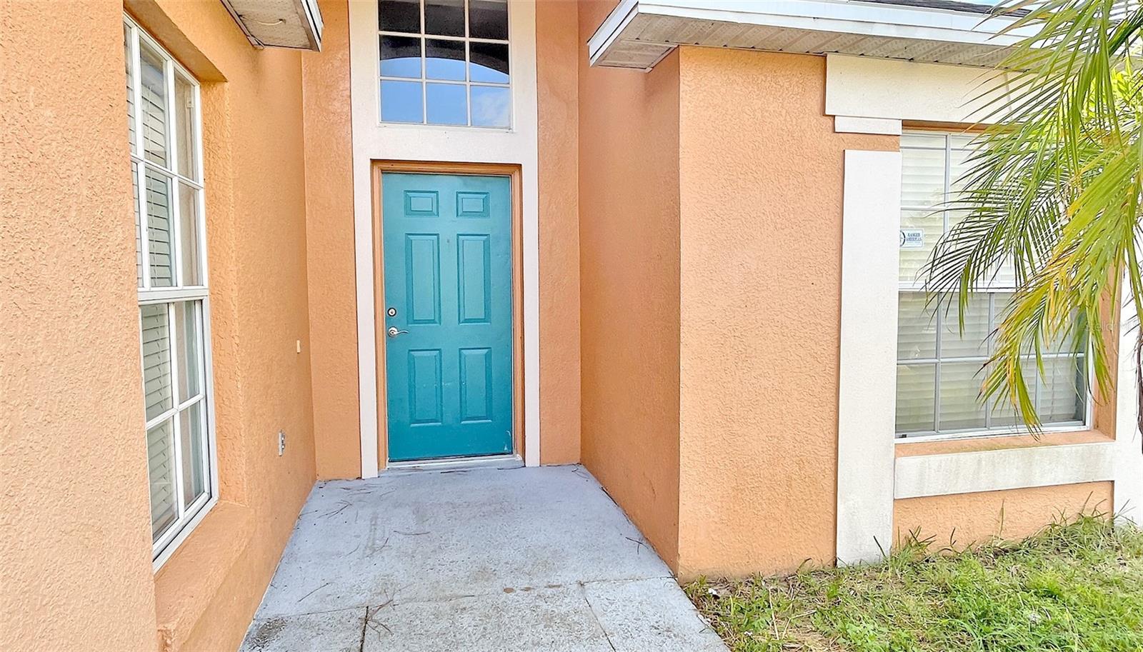 113 CELLO ST — photo 2