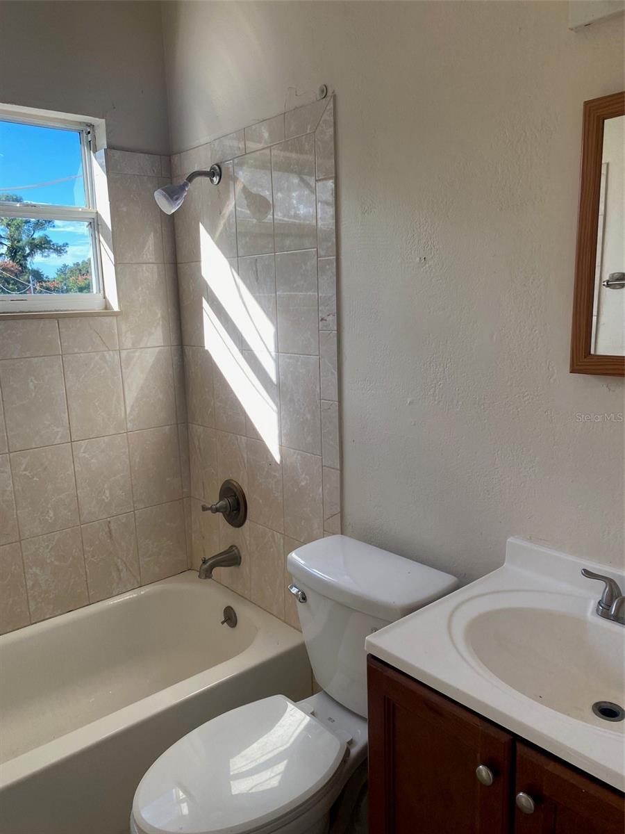 1105 BRIARWOOD RD — photo 9