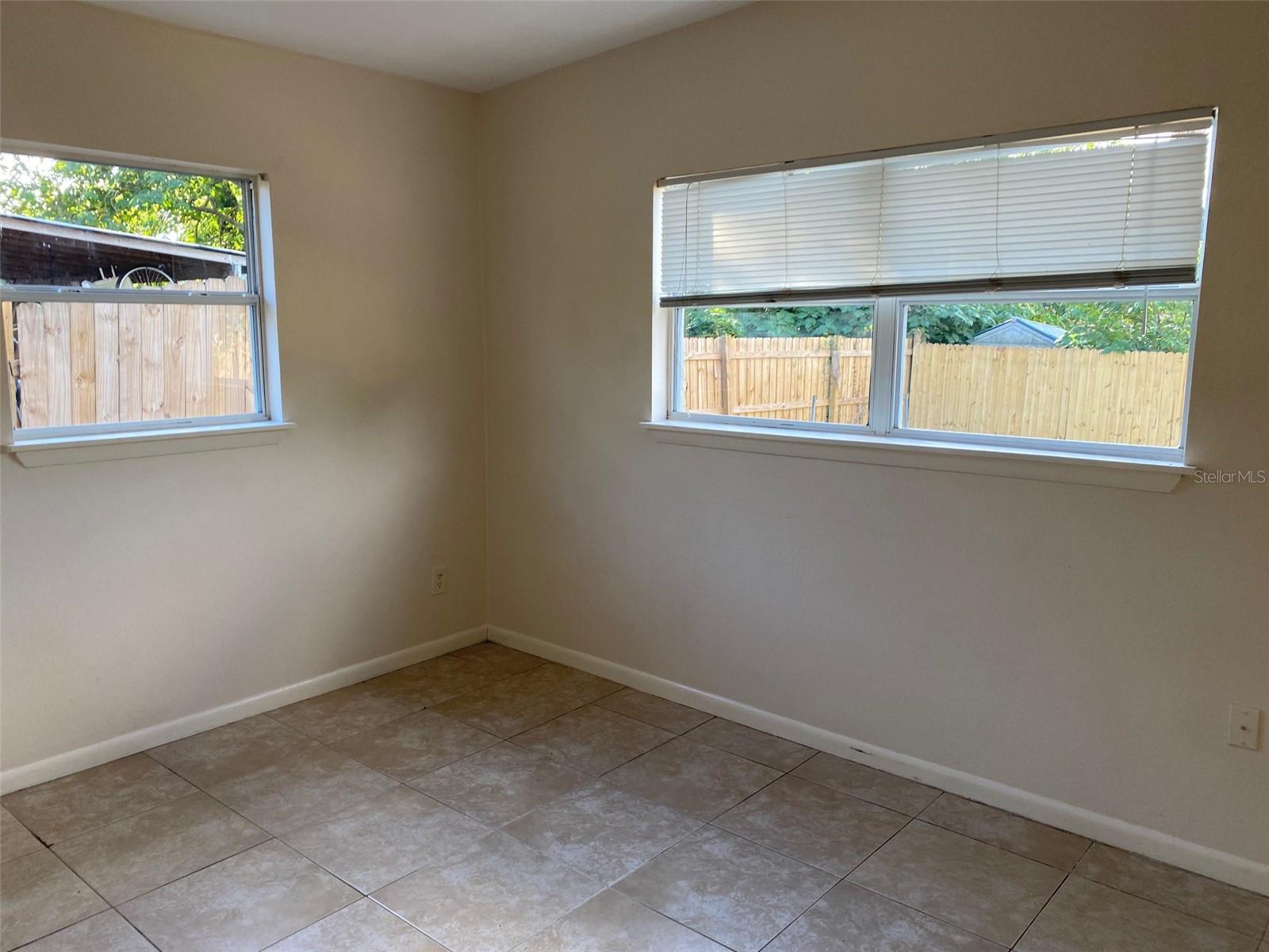 1105 BRIARWOOD RD — photo 12