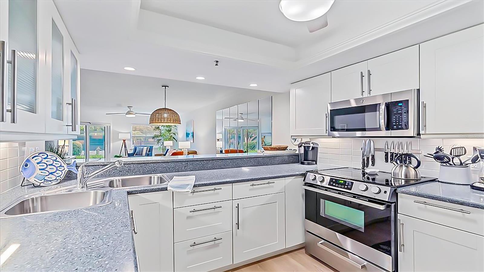 1204 SIESTA BAYSIDE DR #1204-D — photo 3
