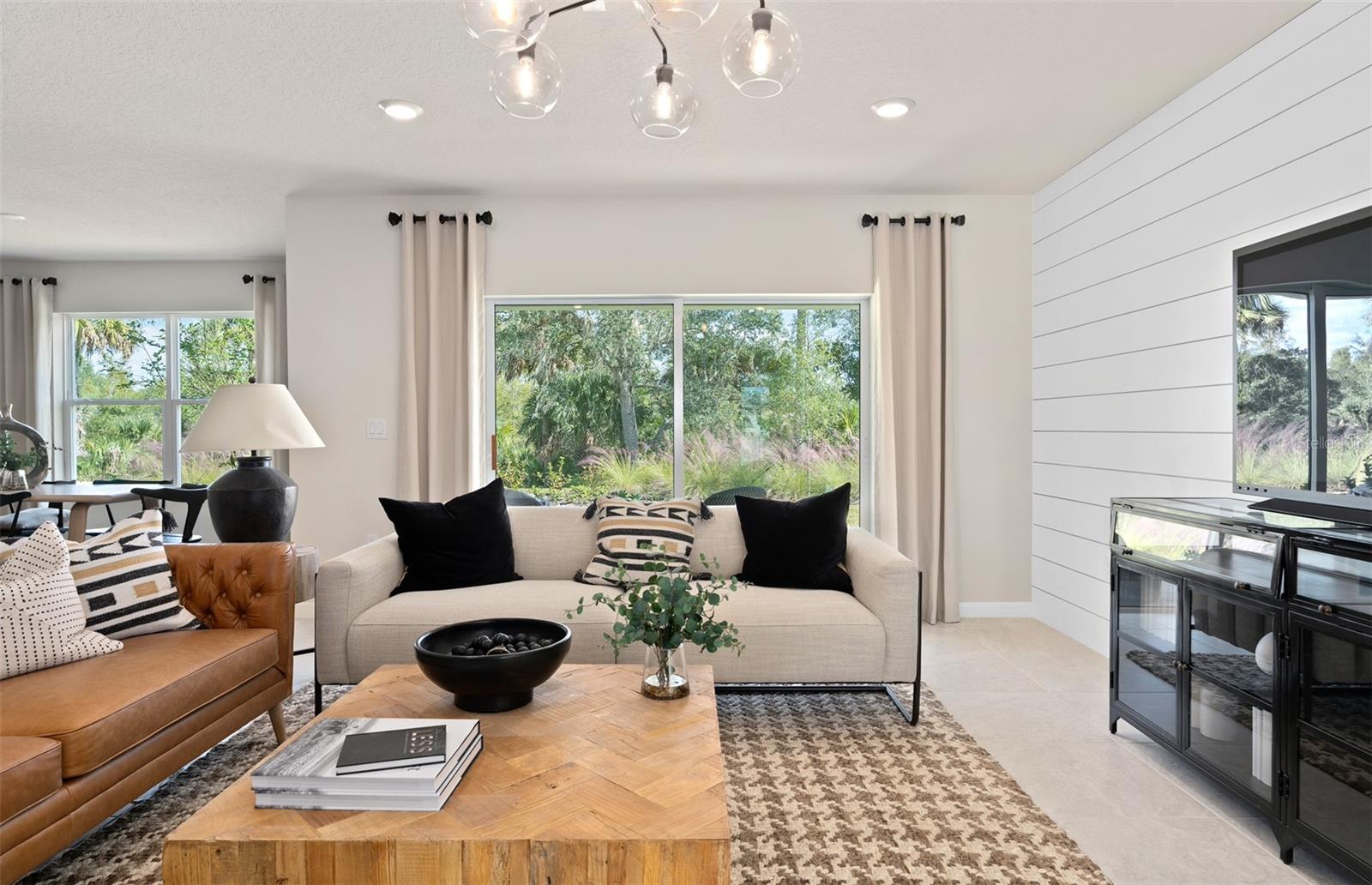 2118 CHARMING AVE — photo 7