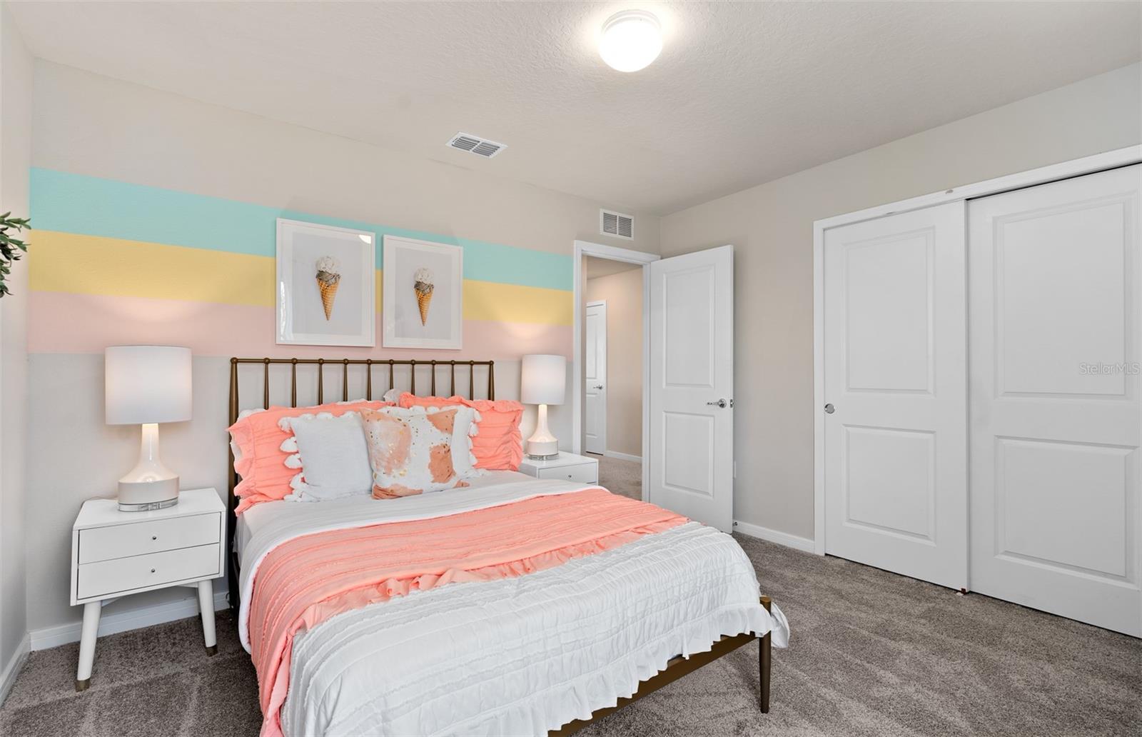 2118 CHARMING AVE — photo 31