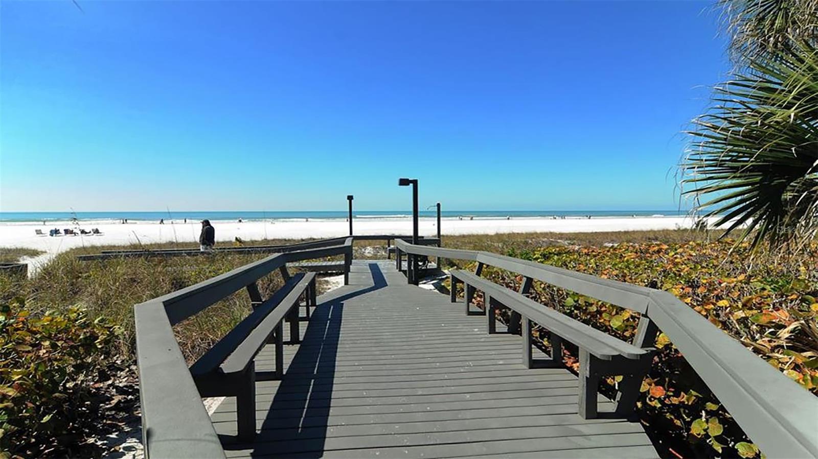1340 SIESTA BAYSIDE DR #1340-C — photo 40