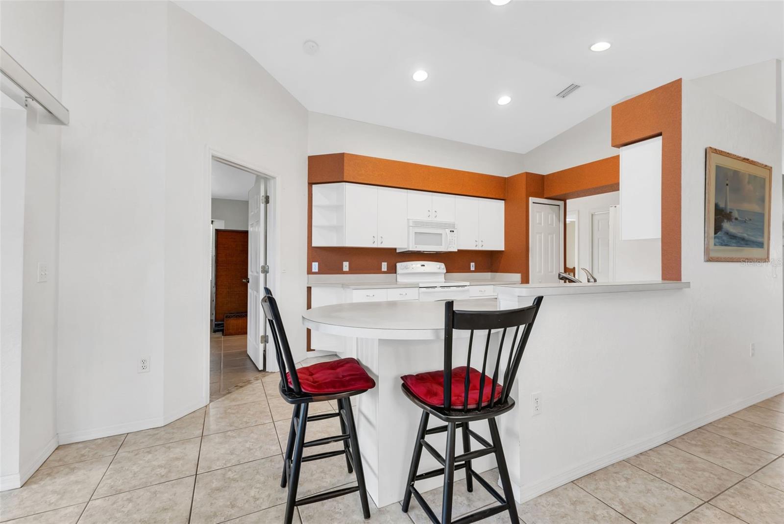 176 JENNIFER DR — photo 18