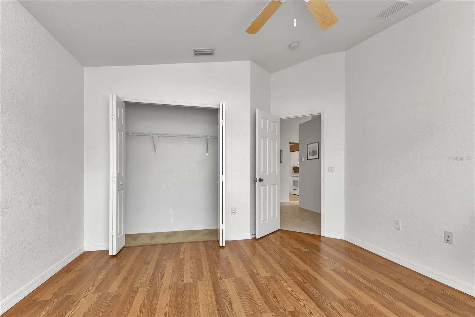 176 JENNIFER DR — photo 28