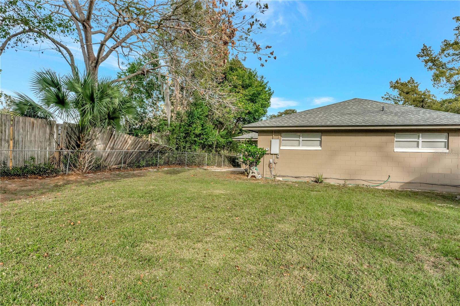 604 MURPHY RD — photo 4