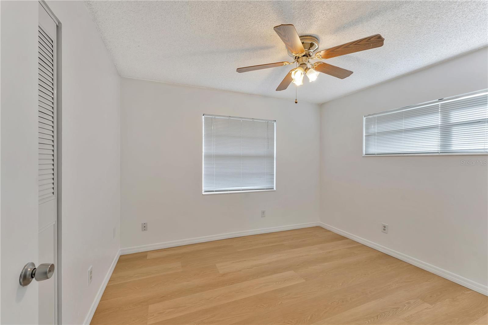 604 MURPHY RD — photo 8