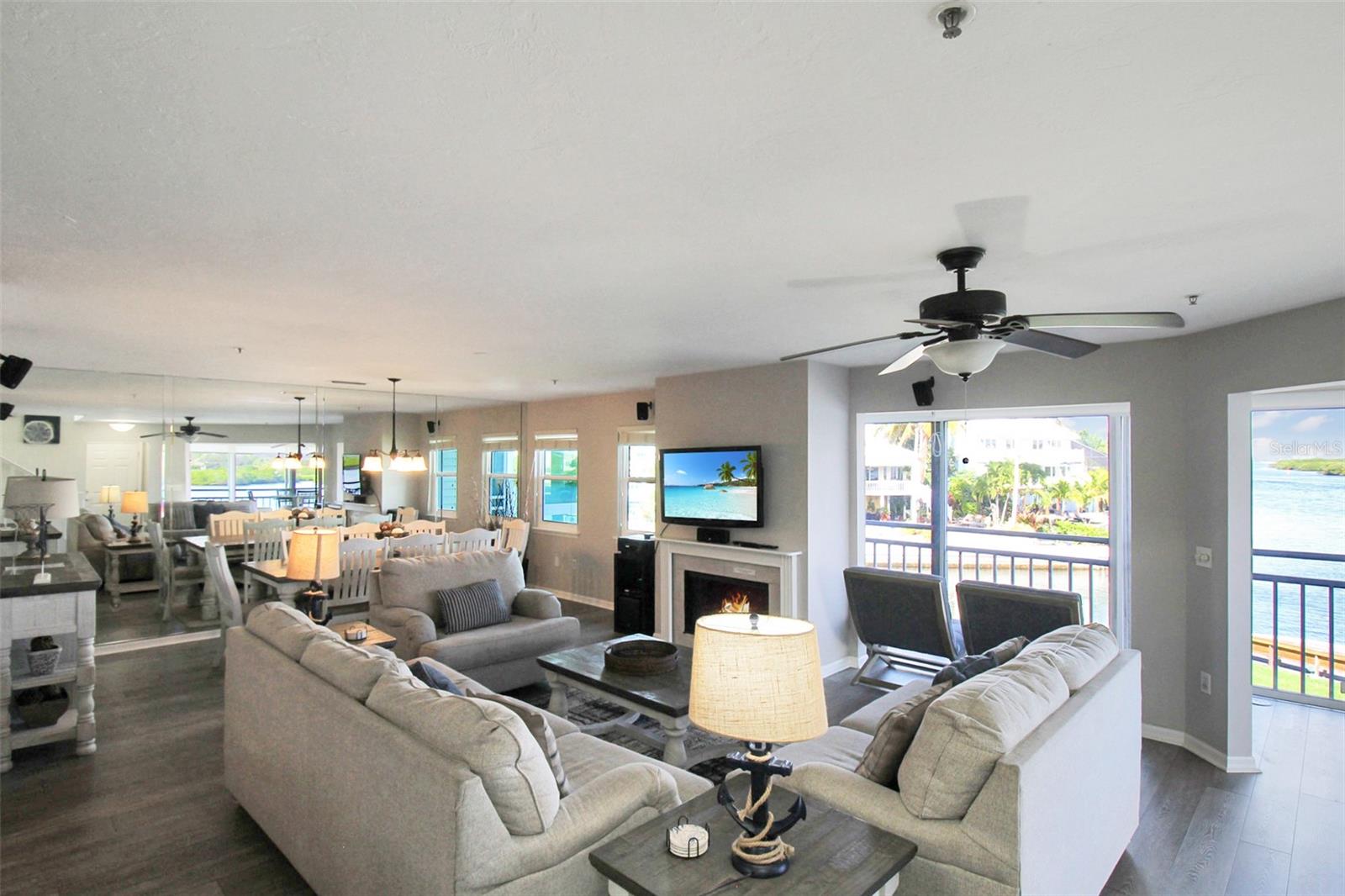 1389 SIESTA BAYSIDE DR #1389-F — photo 30