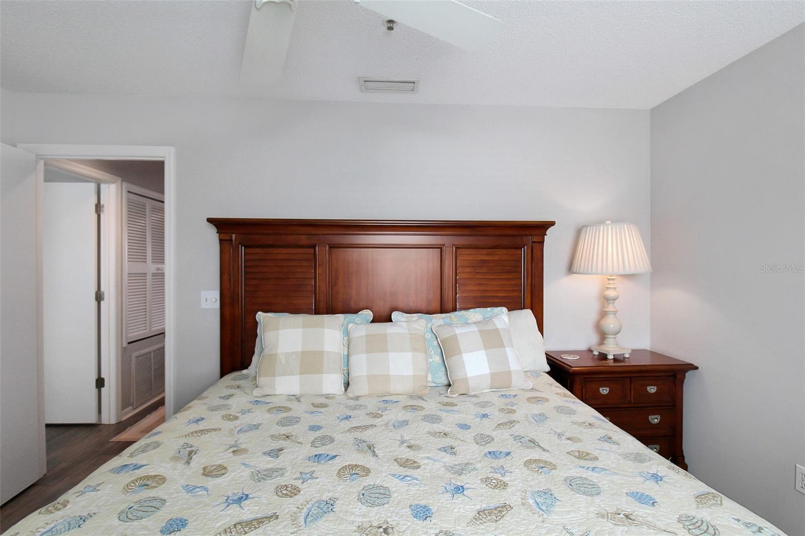 1389 SIESTA BAYSIDE DR #1389-F — photo 38