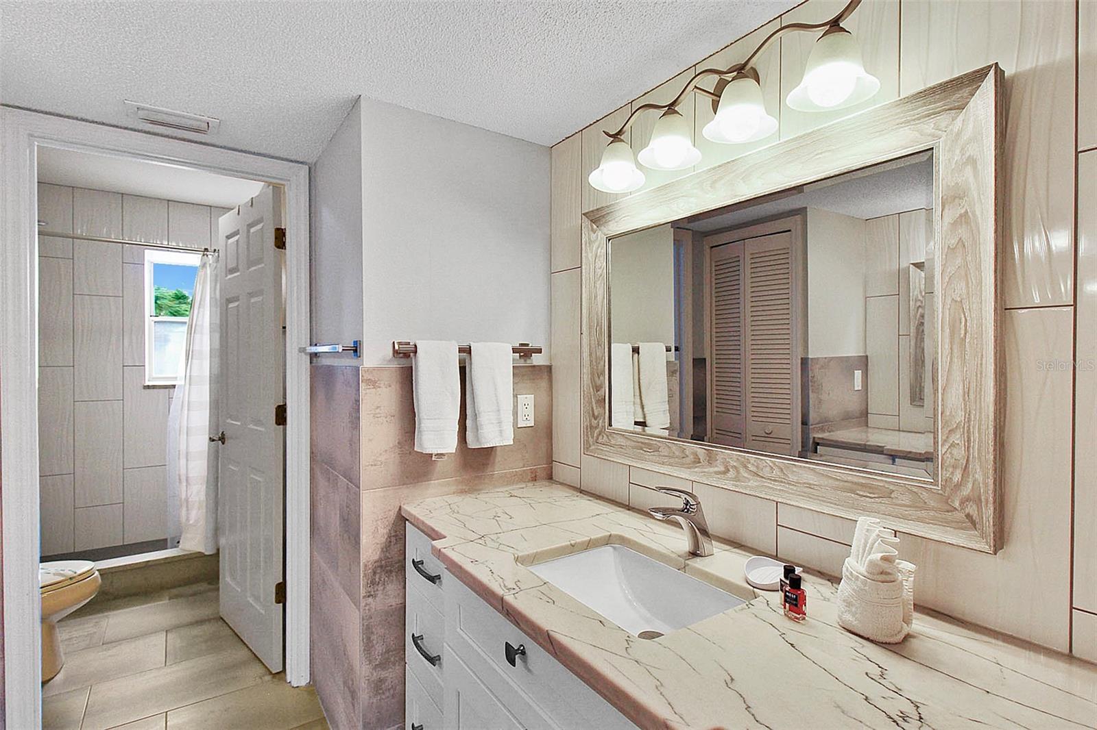 1343 SIESTA BAYSIDE DR #1343-C — photo 28