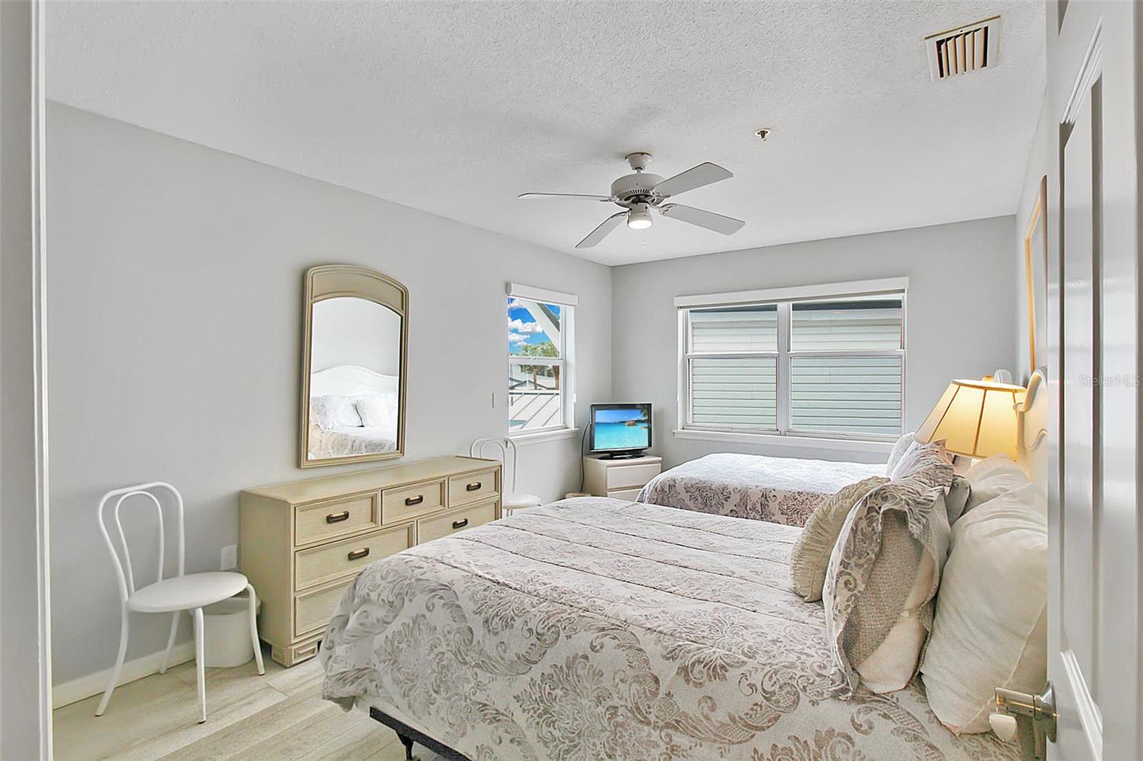 1343 SIESTA BAYSIDE DR #1343-C — photo 31