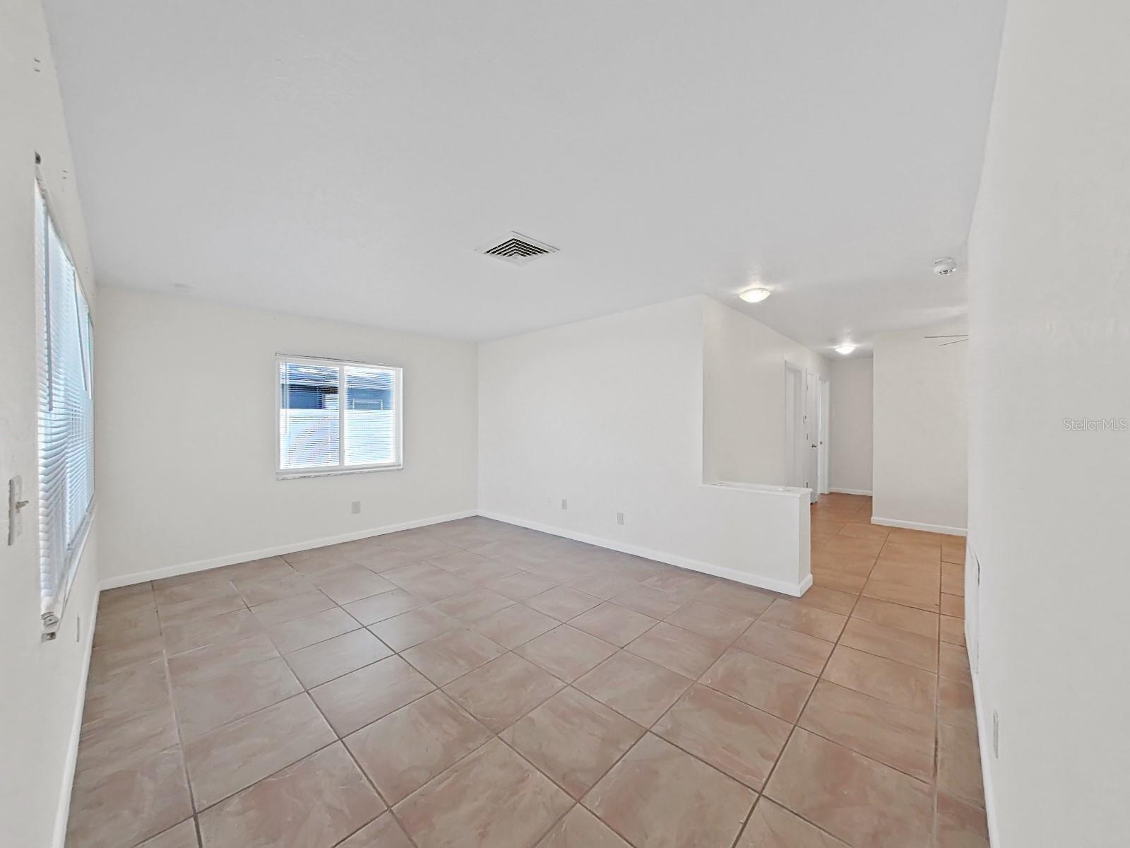 1750 MONTANA AVE NE — photo 6