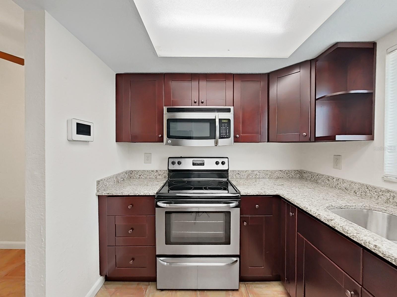 1750 MONTANA AVE NE — photo 12