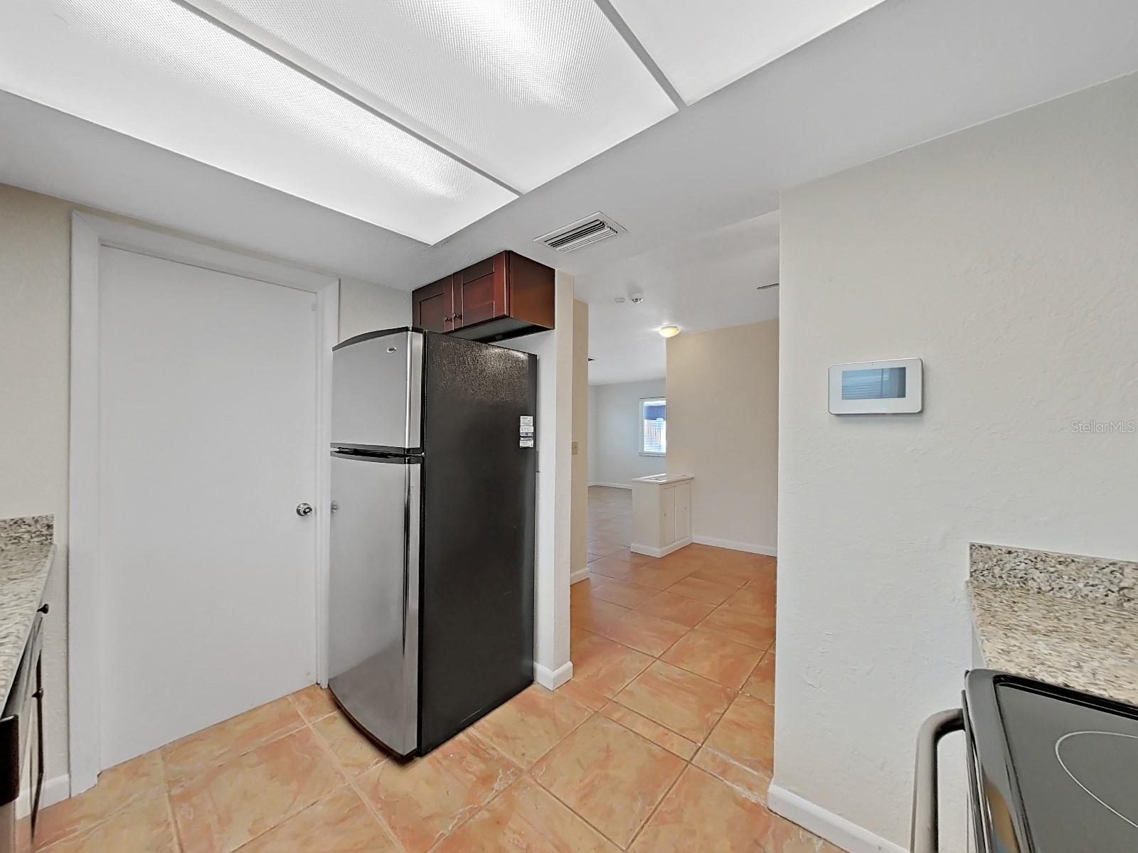 1750 MONTANA AVE NE — photo 13