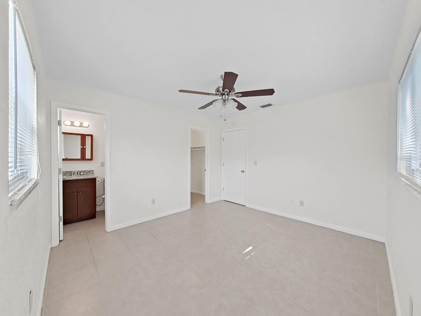 1750 MONTANA AVE NE — photo 18