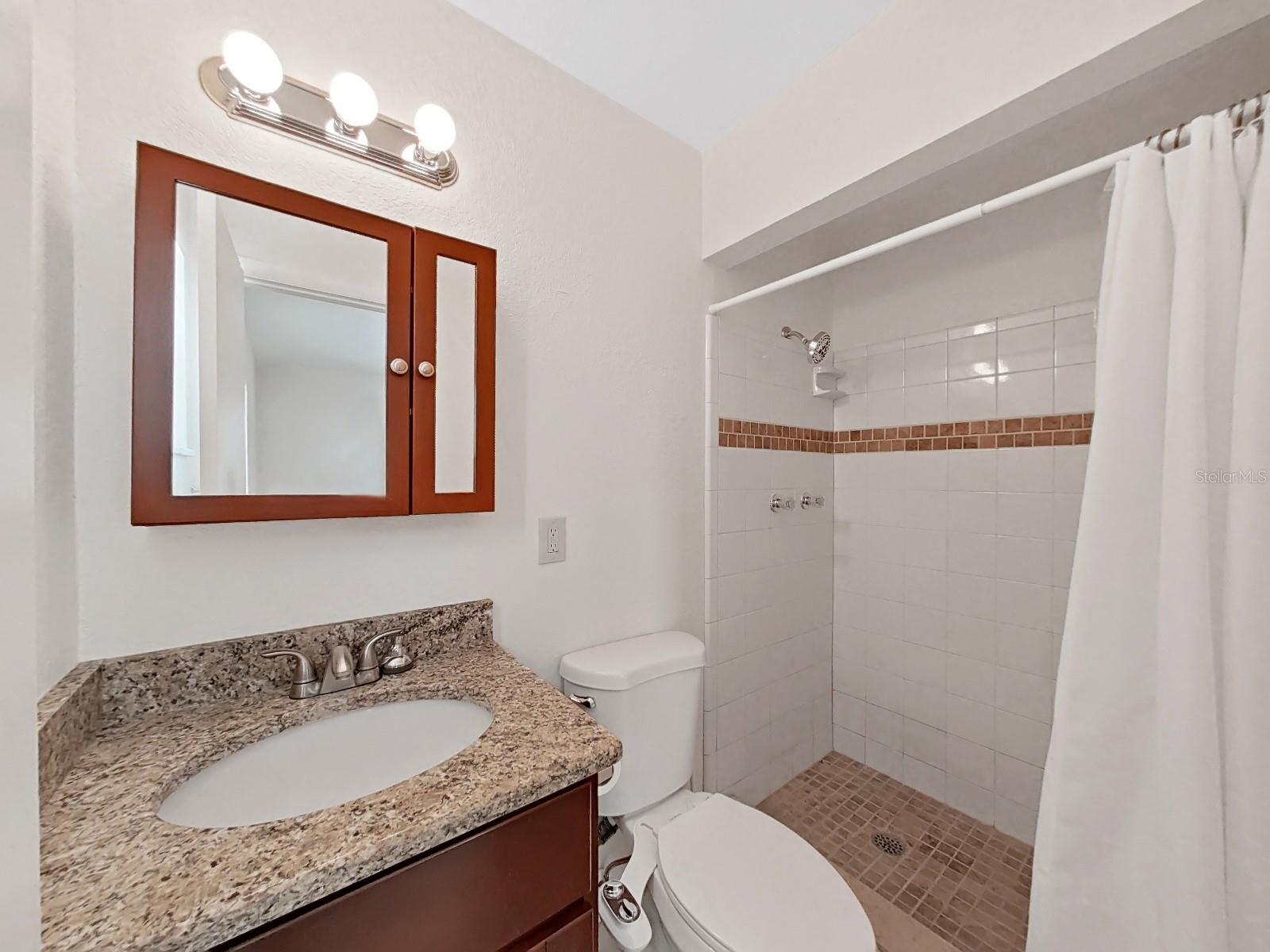 1750 MONTANA AVE NE — photo 21