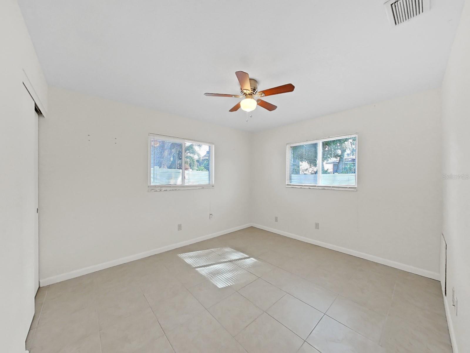 1750 MONTANA AVE NE — photo 27