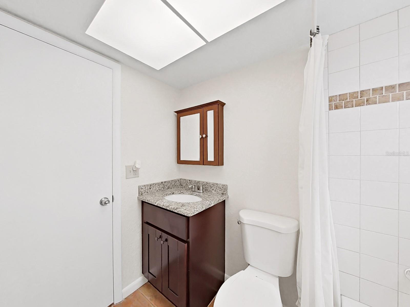 1750 MONTANA AVE NE — photo 31