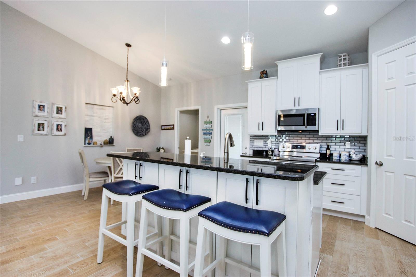 4446 BAYANO ST — photo 3