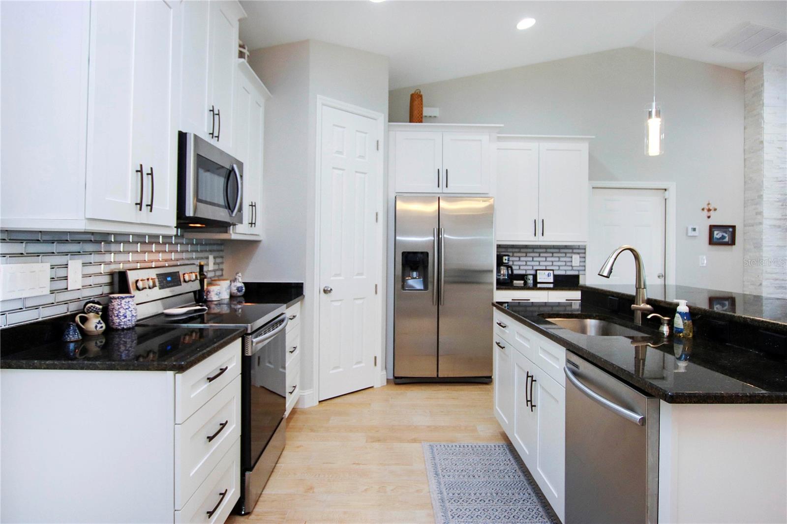 4446 BAYANO ST — photo 22