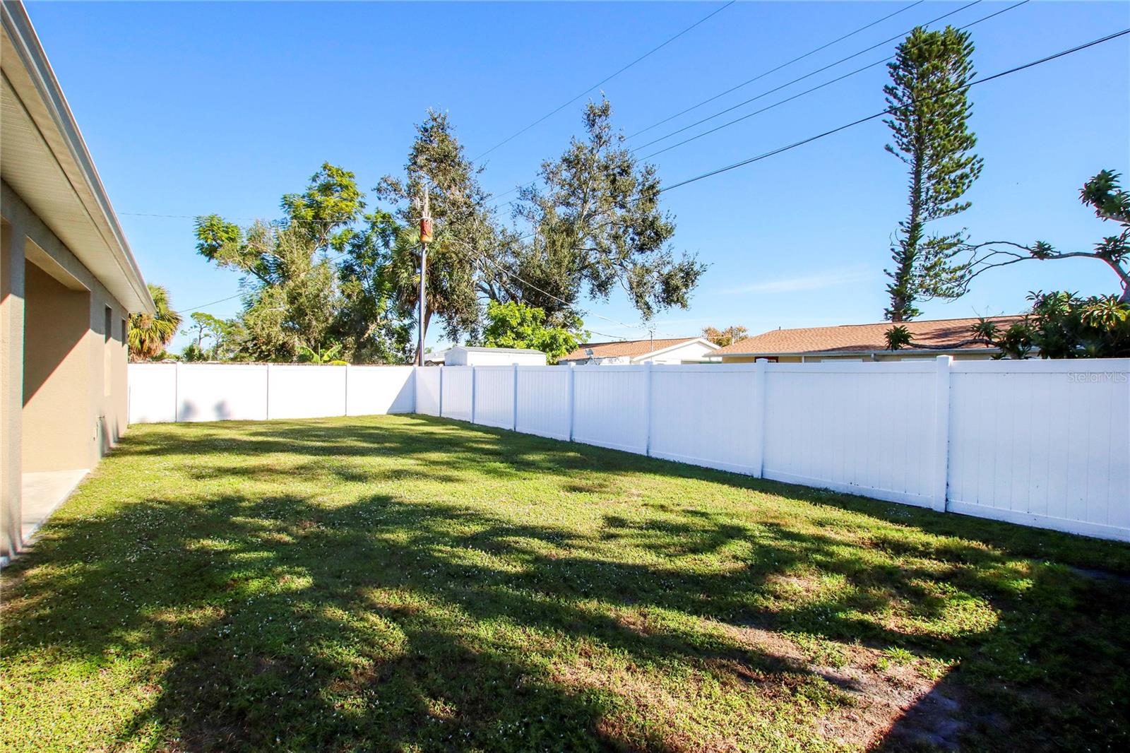 4446 BAYANO ST — photo 33