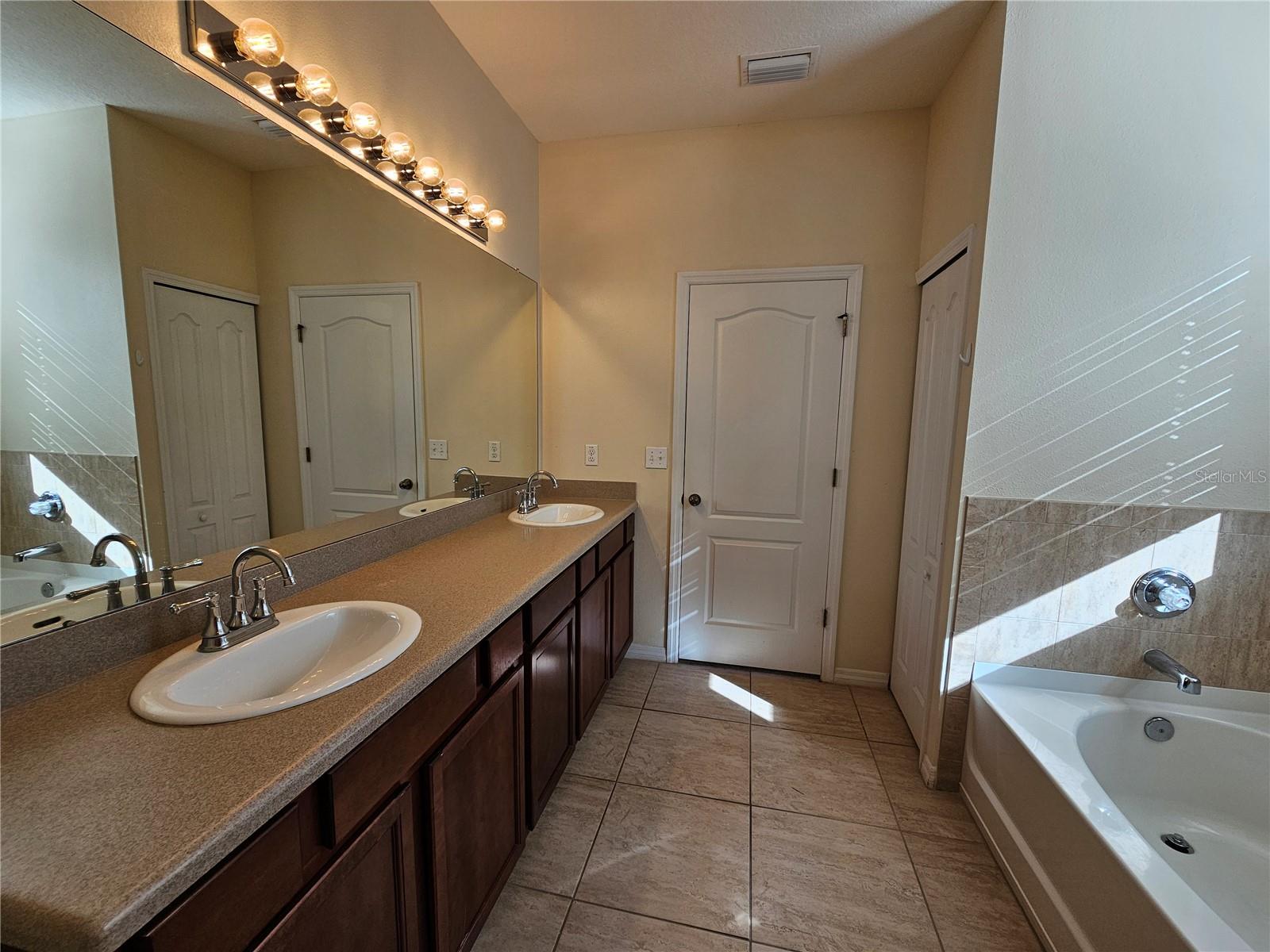 4222 GRANITE GLEN LOOP — photo 19