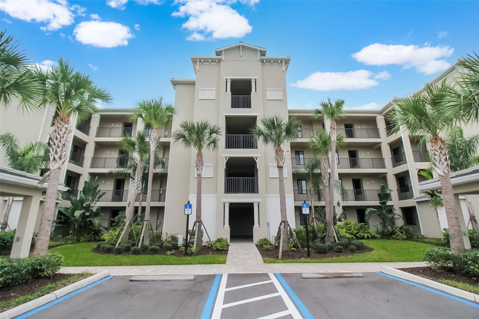 17810 GAWTHROP DR #207 — photo 4