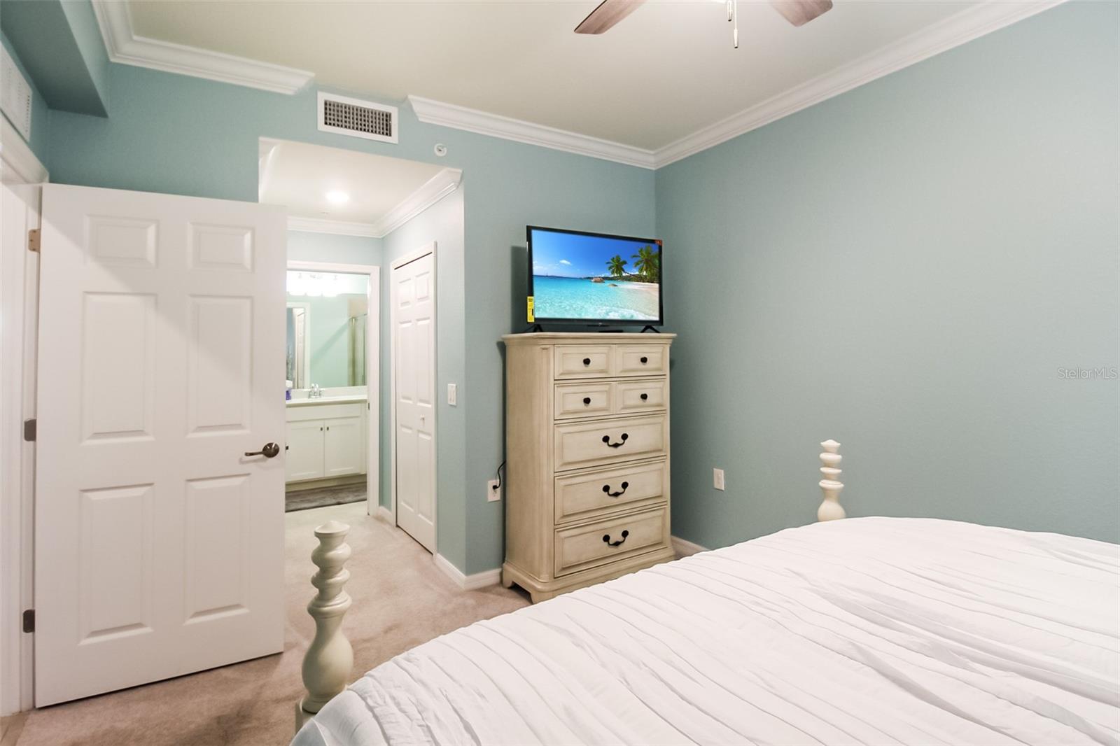 17810 GAWTHROP DR #207 — photo 10