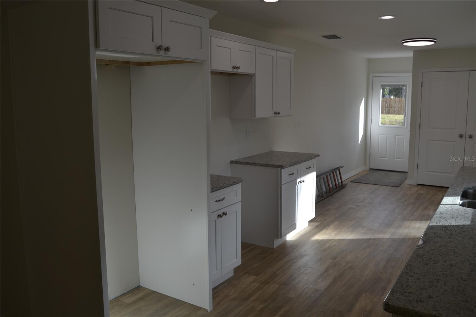 2847 EATON AVE — photo 6
