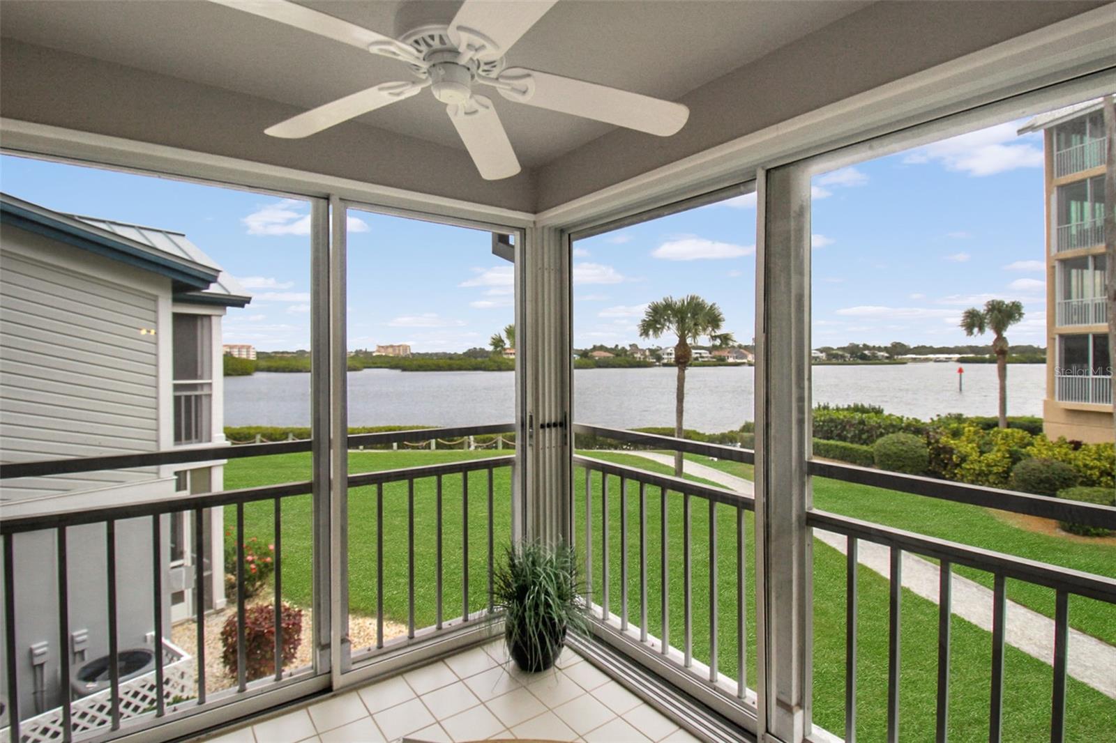1366 SIESTA BAYSIDE DR #1366-F — photo 17