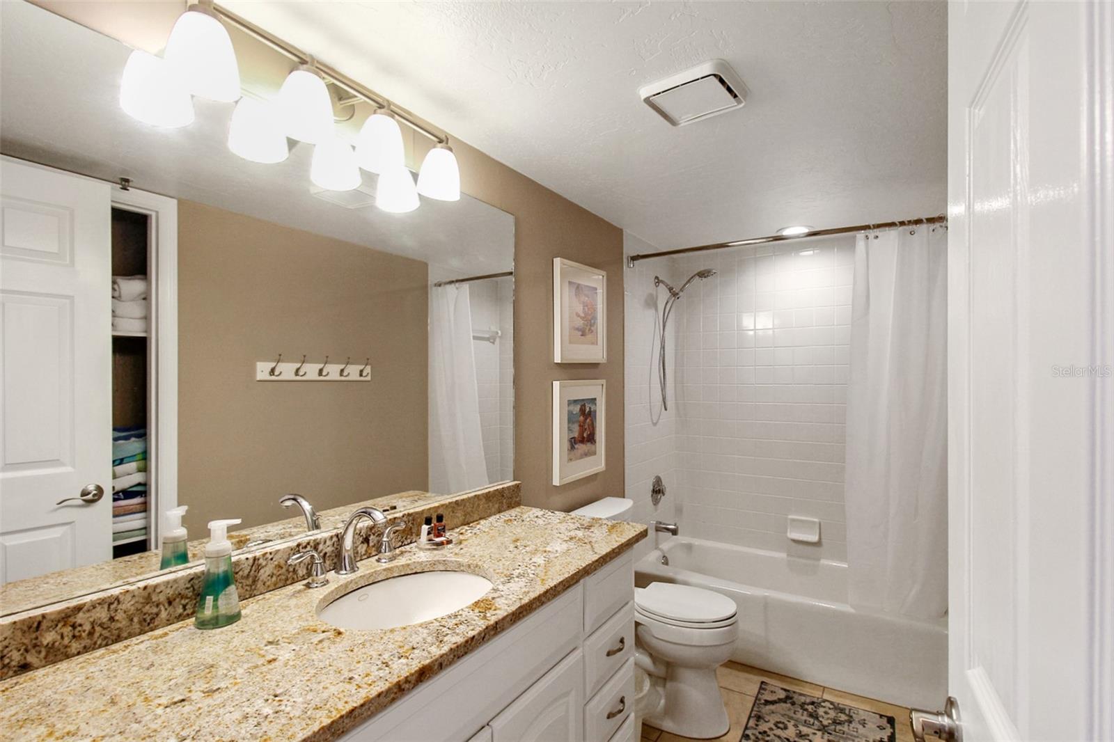1366 SIESTA BAYSIDE DR #1366-F — photo 25