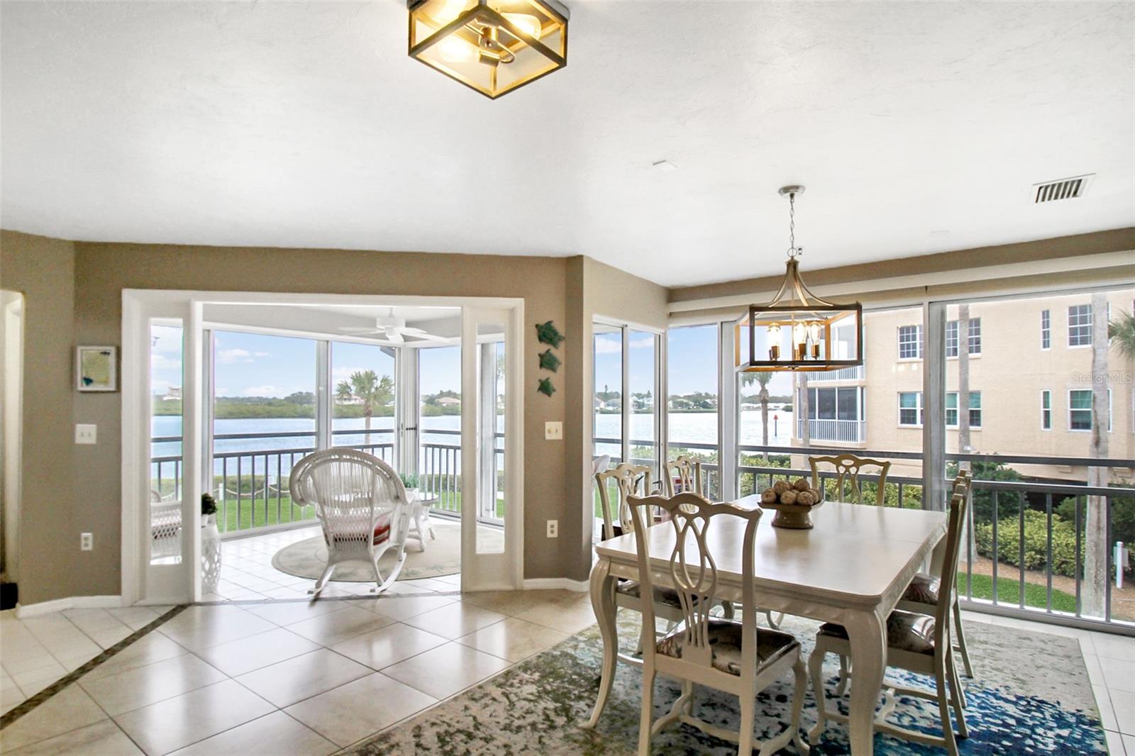 1366 SIESTA BAYSIDE DR #1366-F — photo 34